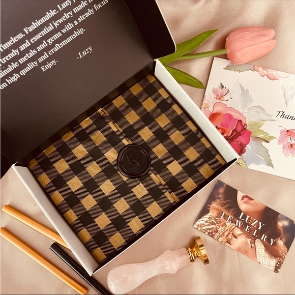 Titanium Black Onyx Cuban Link Chunky Necklace in Gold - Picture 13 of 14